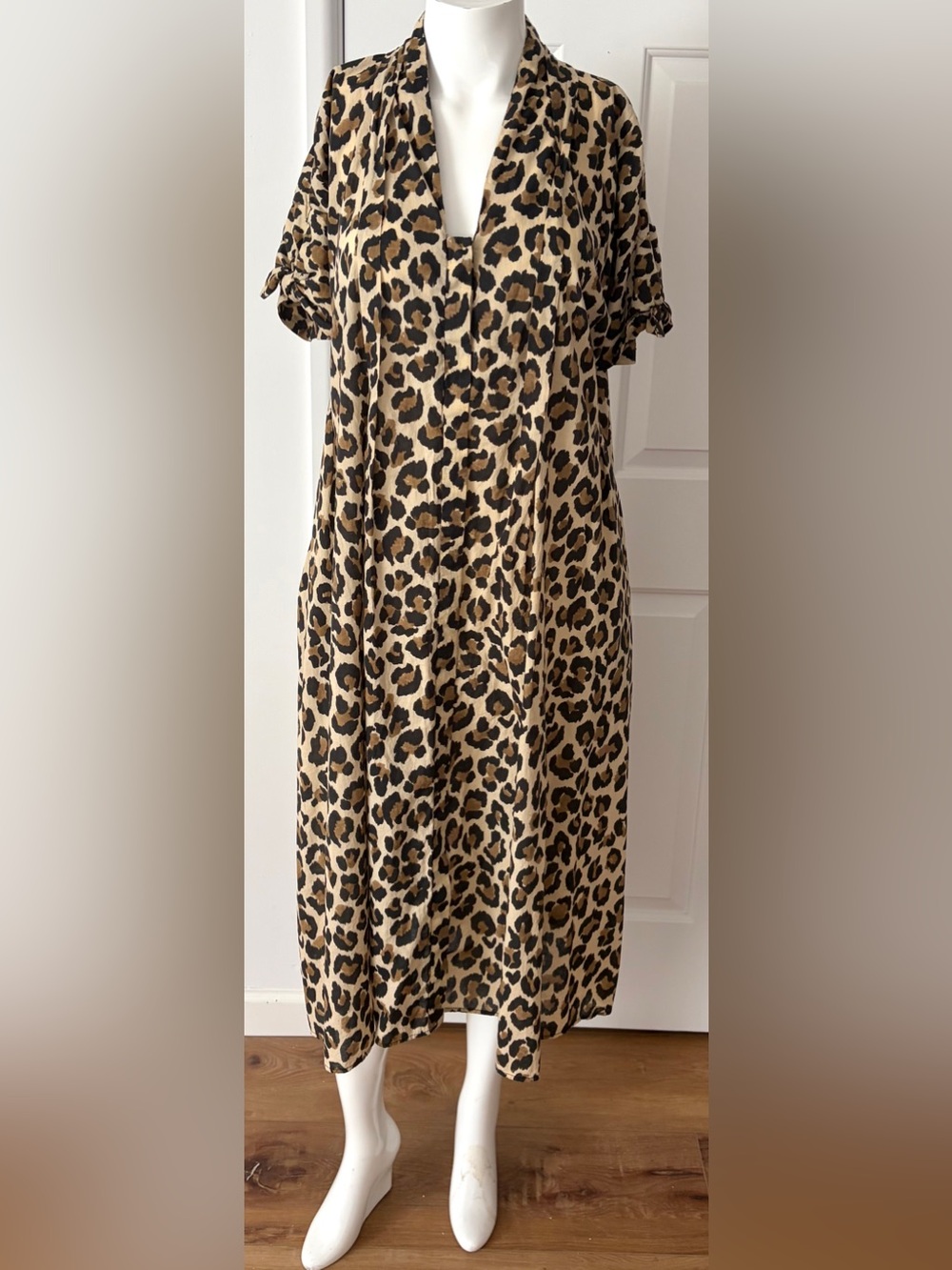 Zara Animal Print Top in Tan, Black & Brown midi summer /vacation. Cotton 100%.